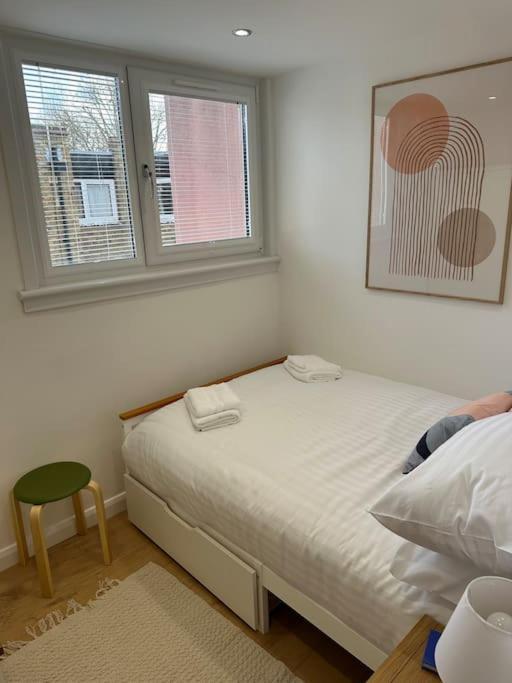 Stylish, Smart & Fun 4 Bed Home 伦敦 外观 照片