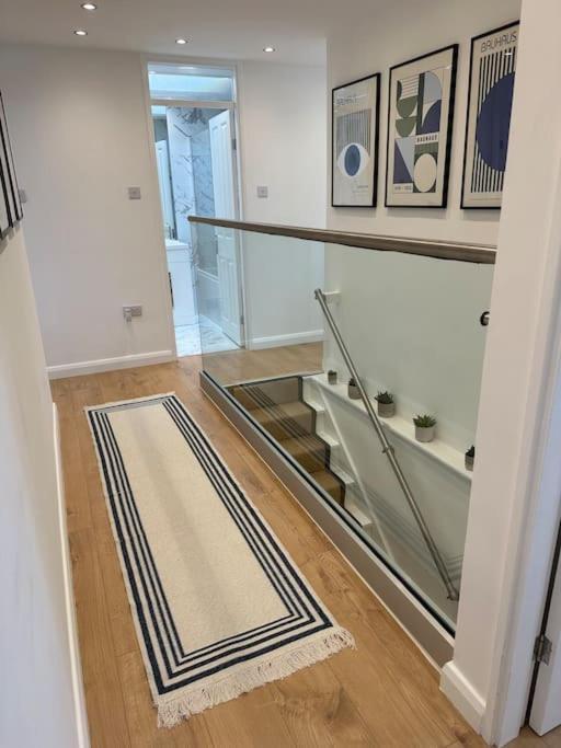 Stylish, Smart & Fun 4 Bed Home 伦敦 外观 照片