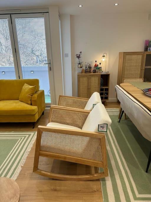 Stylish, Smart & Fun 4 Bed Home 伦敦 外观 照片